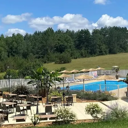Zecamping 3 Animaux Acceptes Tennis Piscine Et Soirees Animees Luxusní stan Pézuls