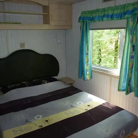 Glamping Zecamping 3 étoiles Animaux Acceptés Tennis Piscine Et Soirées Animées 3*