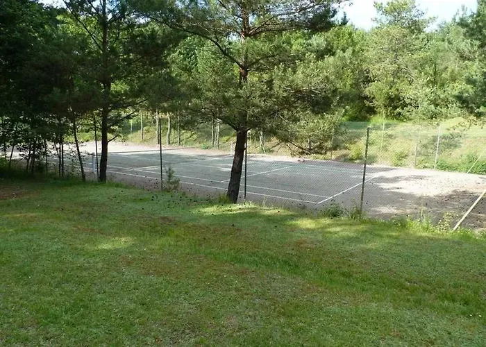 Zecamping 3 Animaux Acceptes Tennis Piscine Et Soirees Animees Luxusní stan