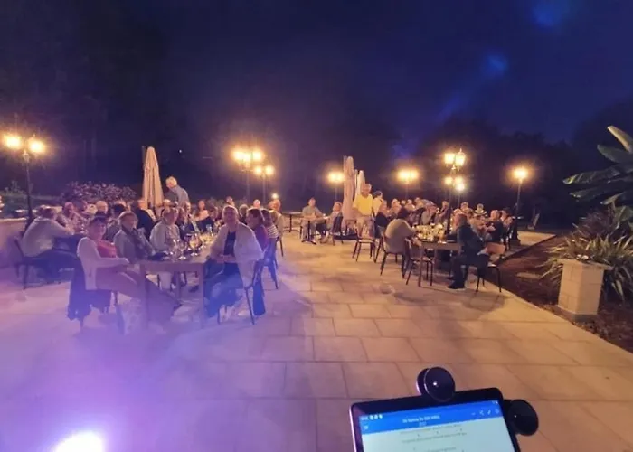 3 Etoiles - Piscine - Ccb0dic Kemp Pézuls