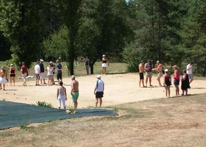 Luxusní stan Zecamping 3 Animaux Acceptes Tennis Piscine Et Soirees Animees Pézuls